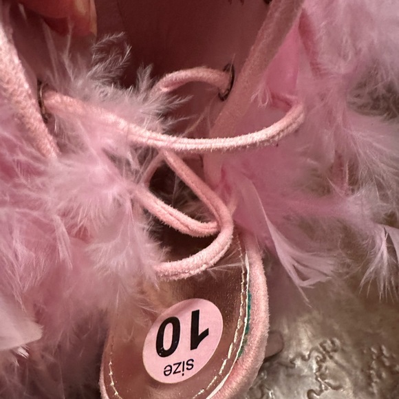 Pink flamingo Heels - Picture 7 of 9